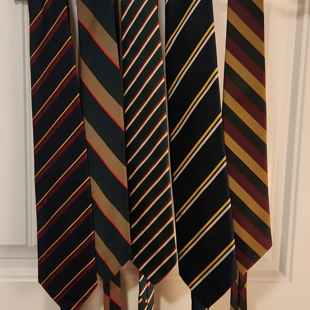 Vintage Neckties - Picture 3 of 3